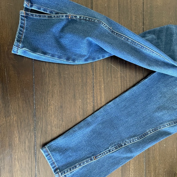 Express Jeans - Picture 2 of 4